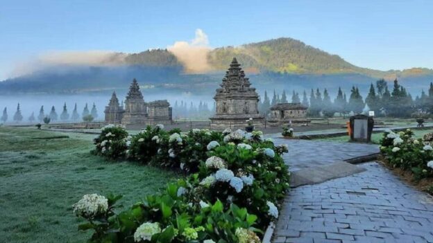 +8 Destinasi Wisata DIENG, Yang menarik dikunjungi