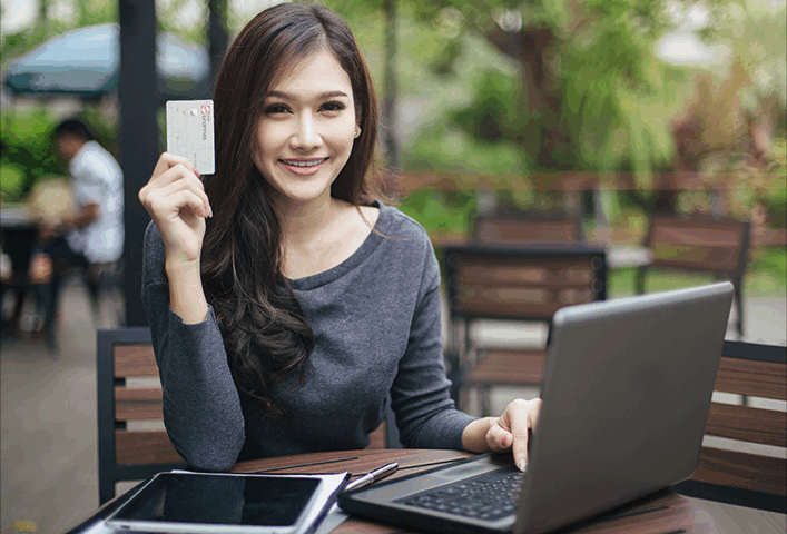 Freelancer Susah Dapat Kredit Bank? Begini Cara Pakai Pinjaman Online Resmi