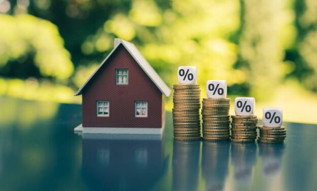 Mortgage Interest Rates in Canada: Trends & What Homeowners Should Know