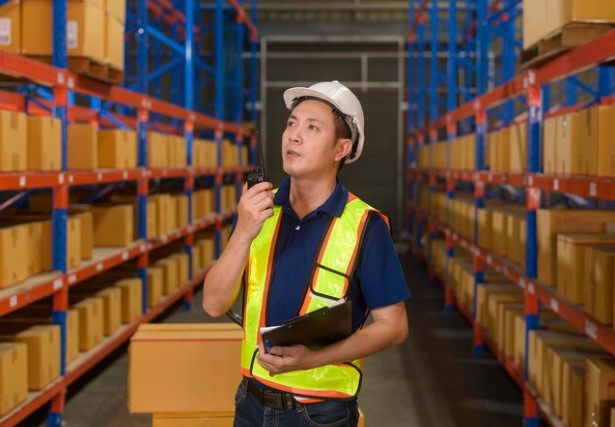 Pengalaman Kerja 1 Bulan di Gudang (Jujur)